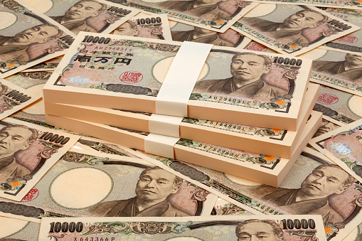 Pressure on BOJ Grows